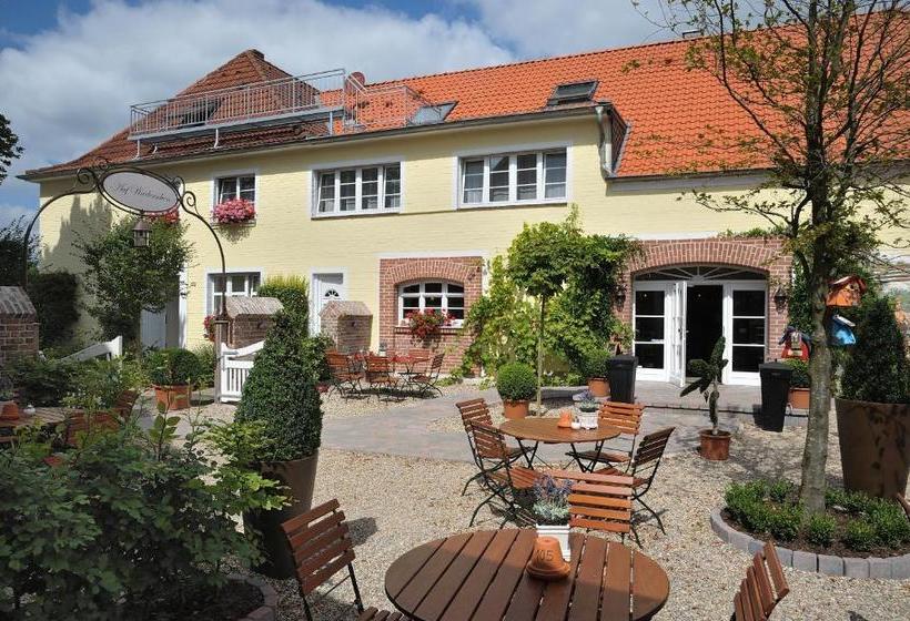 Отель Landgut Am Hochwald