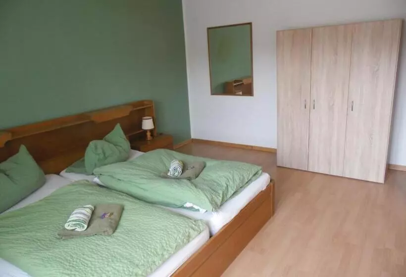 Отель Restaurant Biesenbach