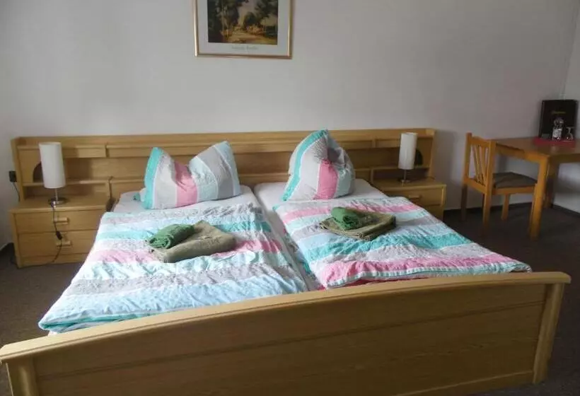 Отель Restaurant Biesenbach