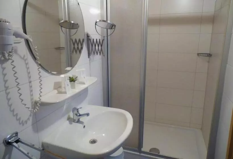 Отель Restaurant Biesenbach