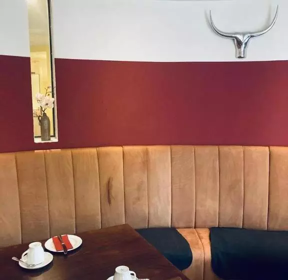 Отель Rosenheimer Hof