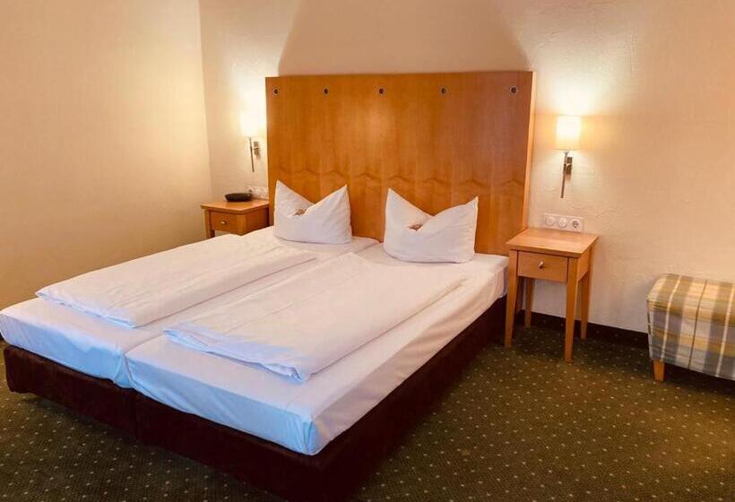 Hotelli Rosenheimer Hof