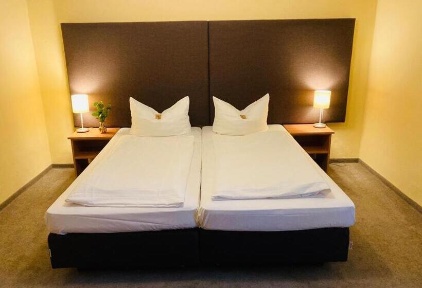 Hotelli Rosenheimer Hof