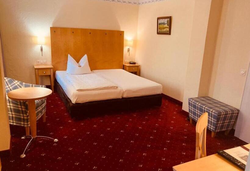 Hotelli Rosenheimer Hof