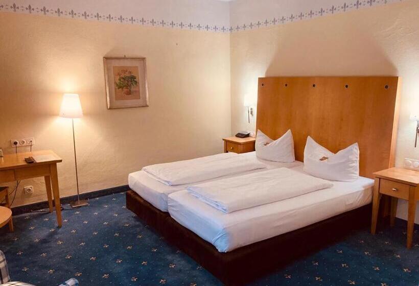 Hotelli Rosenheimer Hof