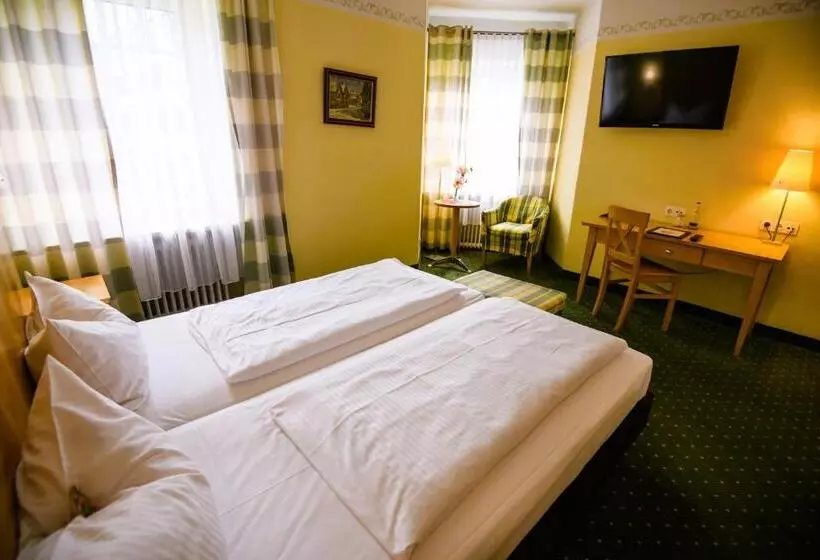 Отель Rosenheimer Hof