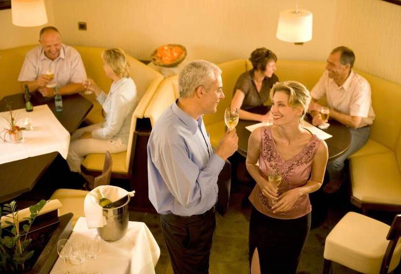 Отель Westfalen Hof