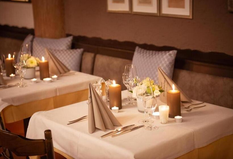 هتل Wittelsbacher Hof