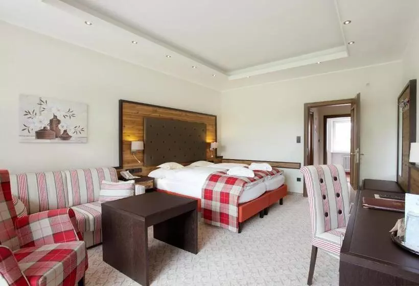 هتل Wittelsbacher Hof