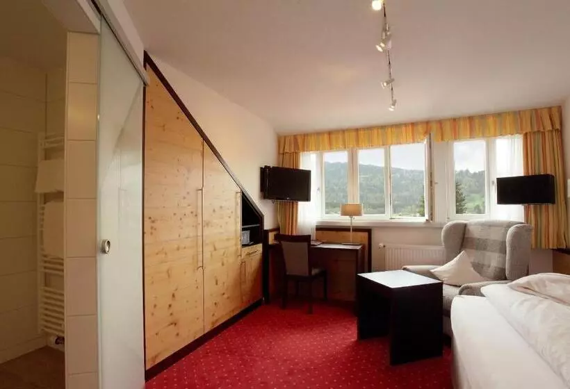 هتل Wittelsbacher Hof