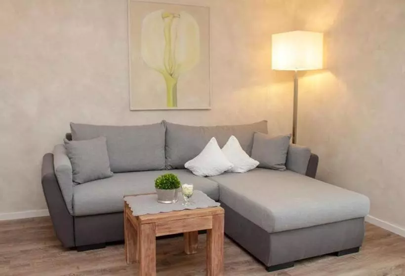 בית מלון כפרי Zur Sonne