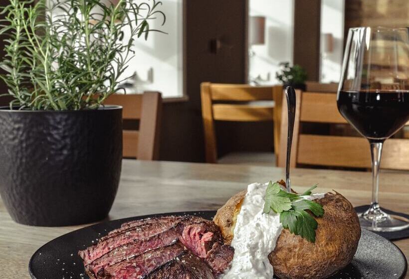 Schiefer Suite Hotel & Apartments