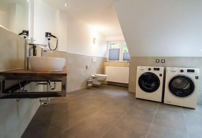 Schiefer Suite Hotel & Apartments