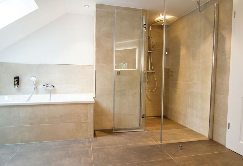 Schiefer Suite Hotel & Apartments