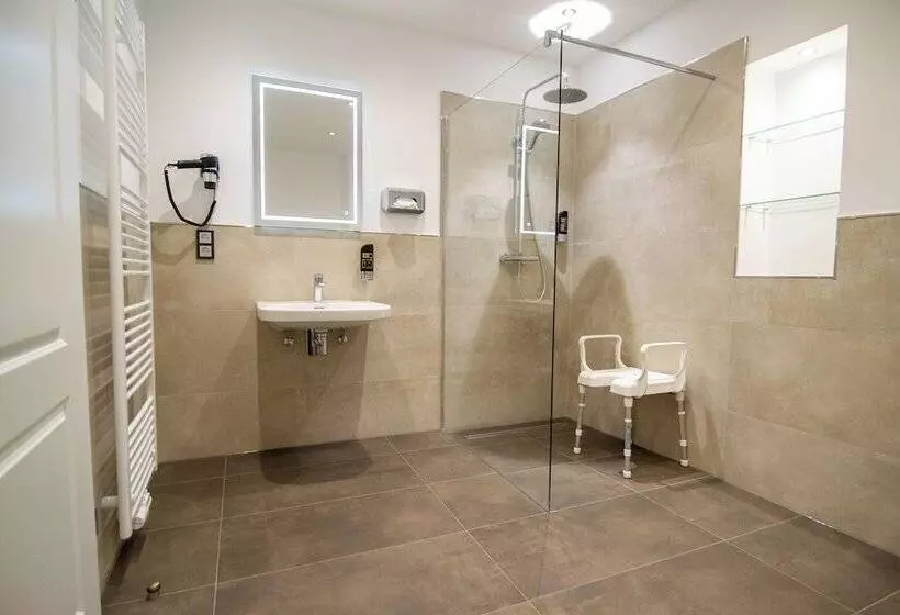 Schiefer Suite Hotel & Apartments