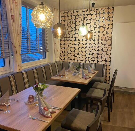 Schwiizeralp Hotel & Restaurant