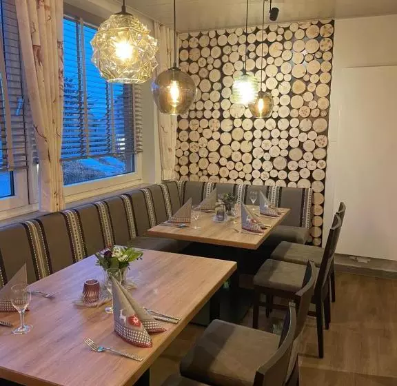 Schwiizeralp Hotel & Restaurant