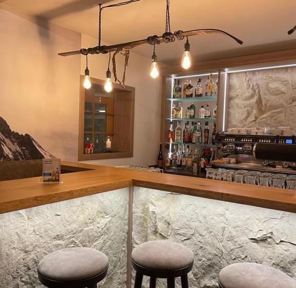 Schwiizeralp Hotel & Restaurant