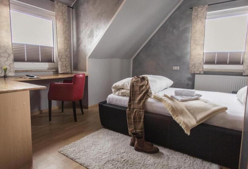 Schwiizeralp Hotel & Restaurant