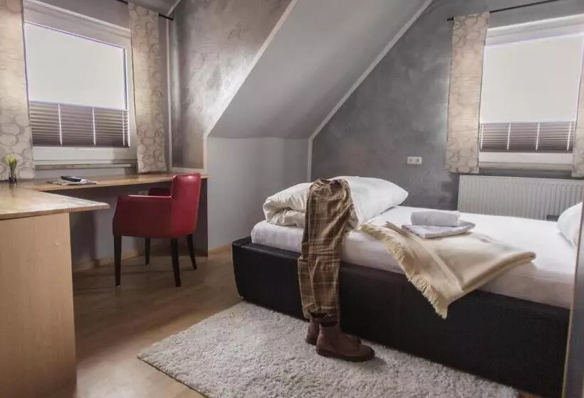 Schwiizeralp Hotel & Restaurant