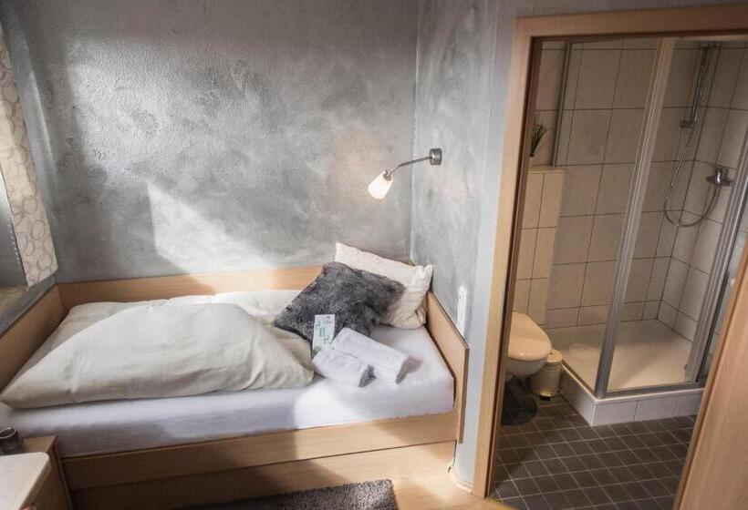 Schwiizeralp Hotel & Restaurant