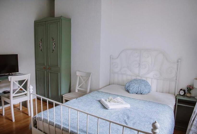 مبيت وإفطار Pension Bertha