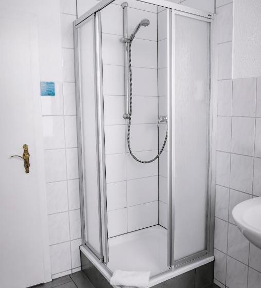 مبيت وإفطار Pension Bertha