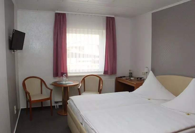 تختخواب و صبحانه Pension Der Kleine Nachbar