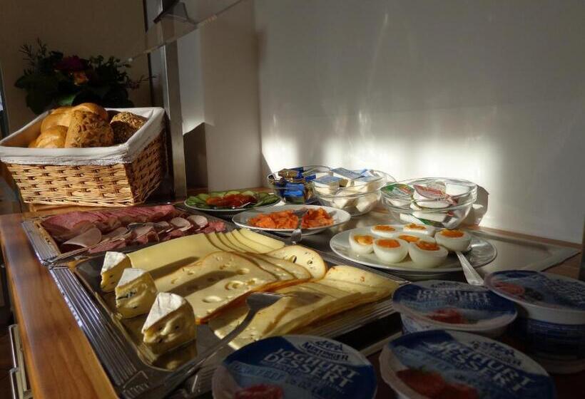 Garni Hotel Zum Hothertor