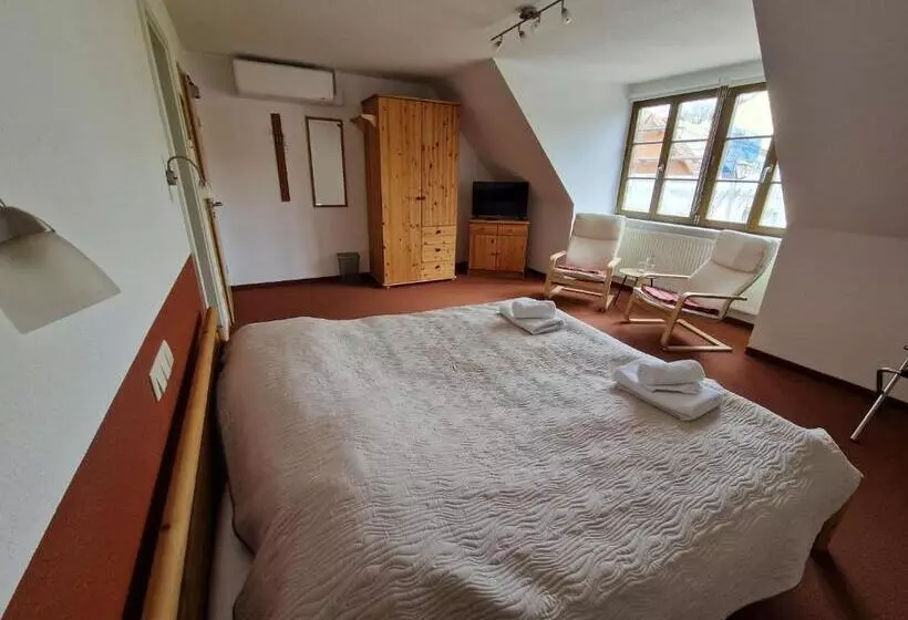 Garni Hotel Zum Hothertor