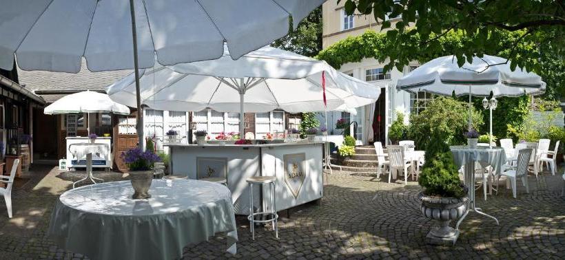 Отель Breidenbacher Hof