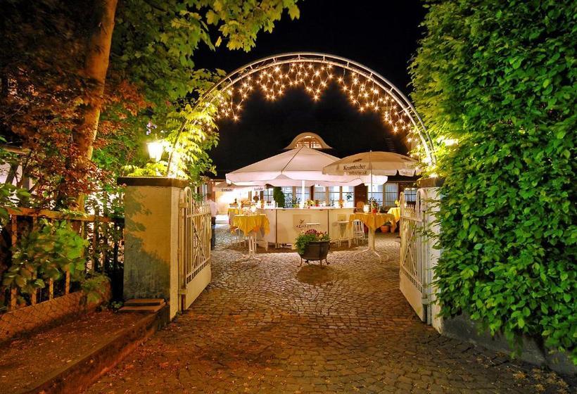 Отель Breidenbacher Hof