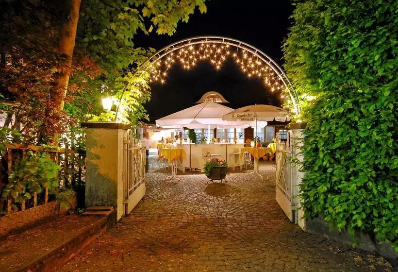 Hotelli Breidenbacher Hof