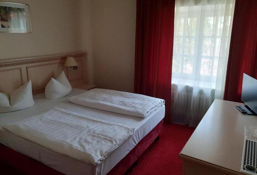 酒店 Casino Im Park