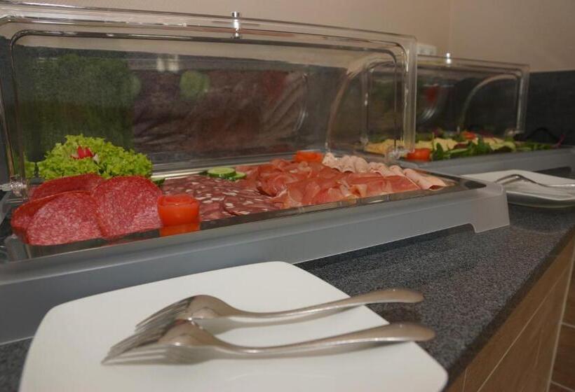 酒店 Deutsches Haus