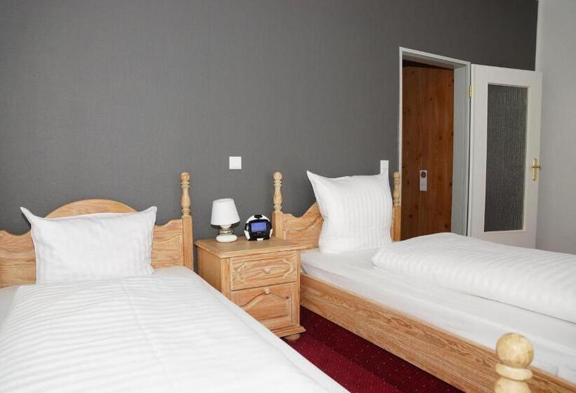 酒店 Deutsches Haus