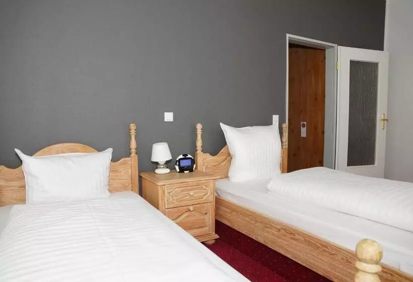 酒店 Deutsches Haus