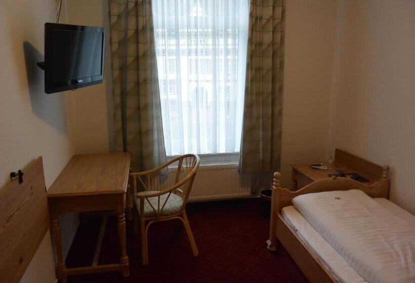 酒店 Deutsches Haus