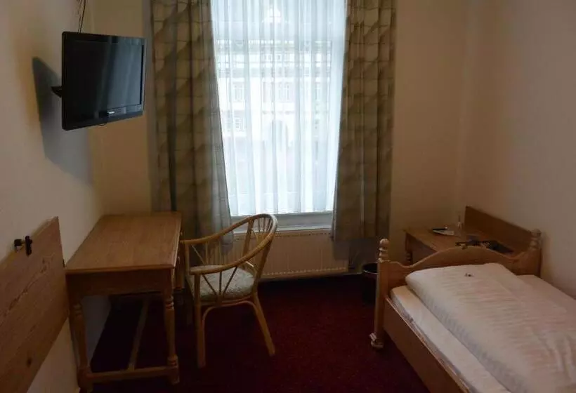 酒店 Deutsches Haus