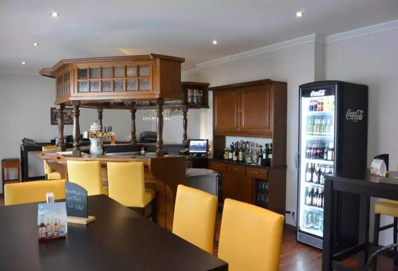 酒店 Deutsches Haus