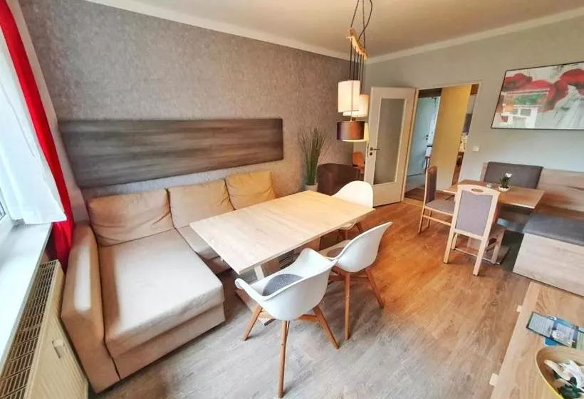 Komfort Ferienwohnungen Zwenkauer See