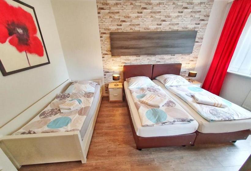 Komfort Ferienwohnungen Zwenkauer See