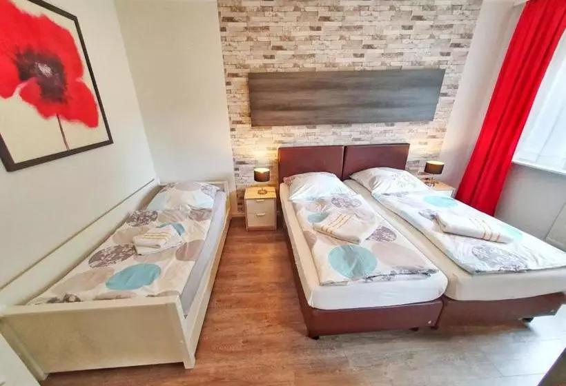 Komfort Ferienwohnungen Zwenkauer See