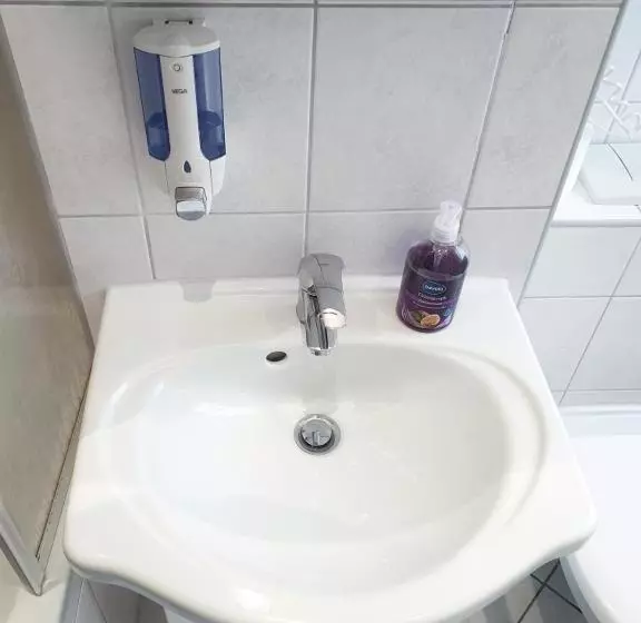 Komfort Ferienwohnungen Zwenkauer See