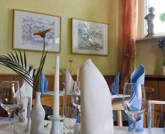 هتل Und Restaurant Gartenstadt Erfurt