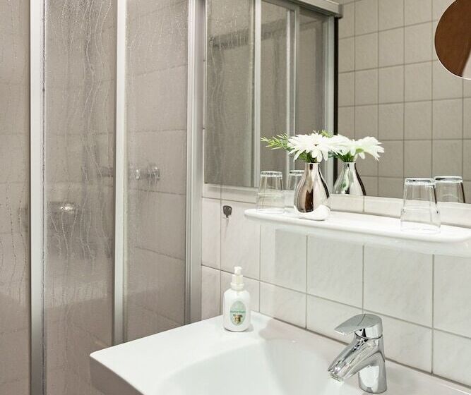 Отель Mutterbahr