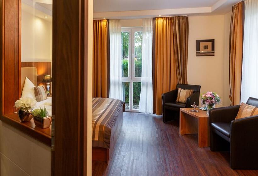 Отель Mutterbahr