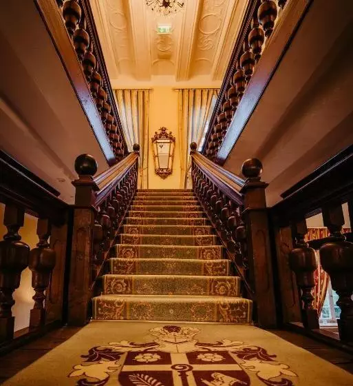 Отель Schloß Gehrden