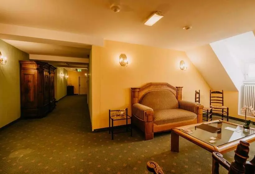 Отель Schloß Gehrden