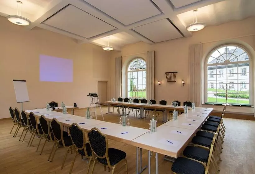 Отель Schloß Gehrden